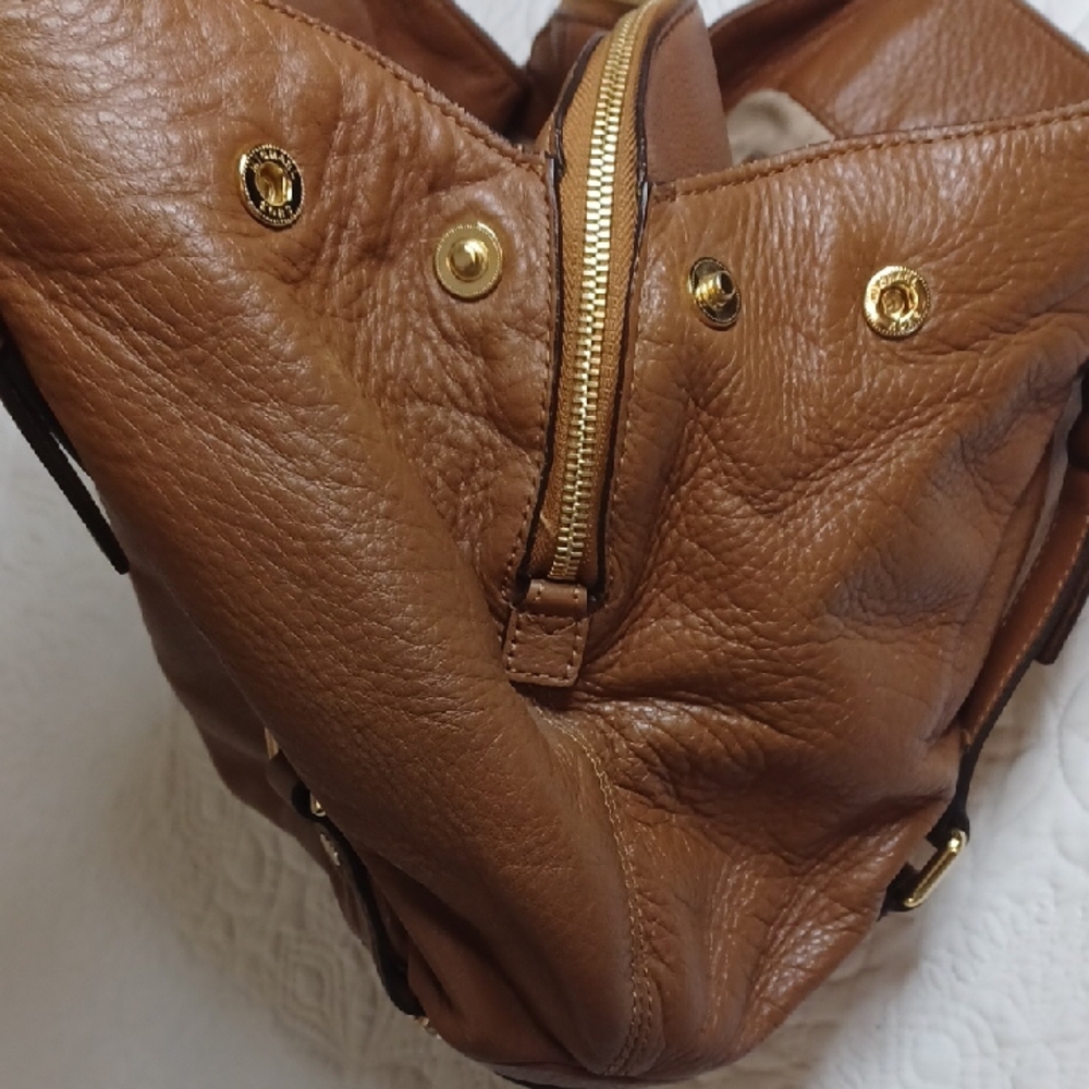 Michael Kors Brown Shoulder Bag with Gold Accents - Picture 4 of 13